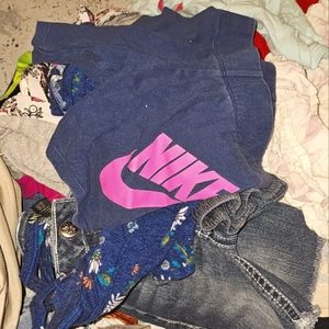 Size 2t, 3t, and 4t girls clothes bulk lots